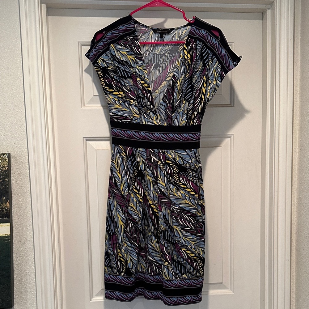 BCBGMaxAzria Multicolor Leaf Print Midi Dress